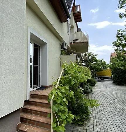 Portside Retreat Balatonfured