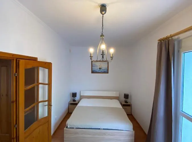 Апартаменты Portside Retreat Балатонфюред